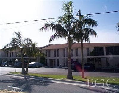 4803 Santa Barbara CT 3 CAPE CORAL, FL 33914