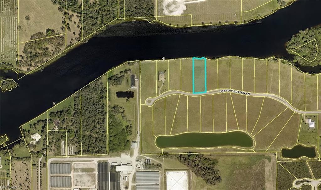22749 Yellow Button LN ALVA, FL 33920
