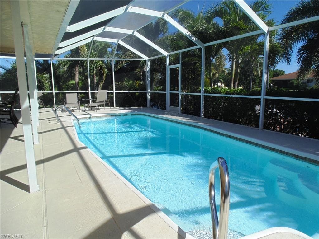 4011 SW 2nd AVE CAPE CORAL, FL 33914