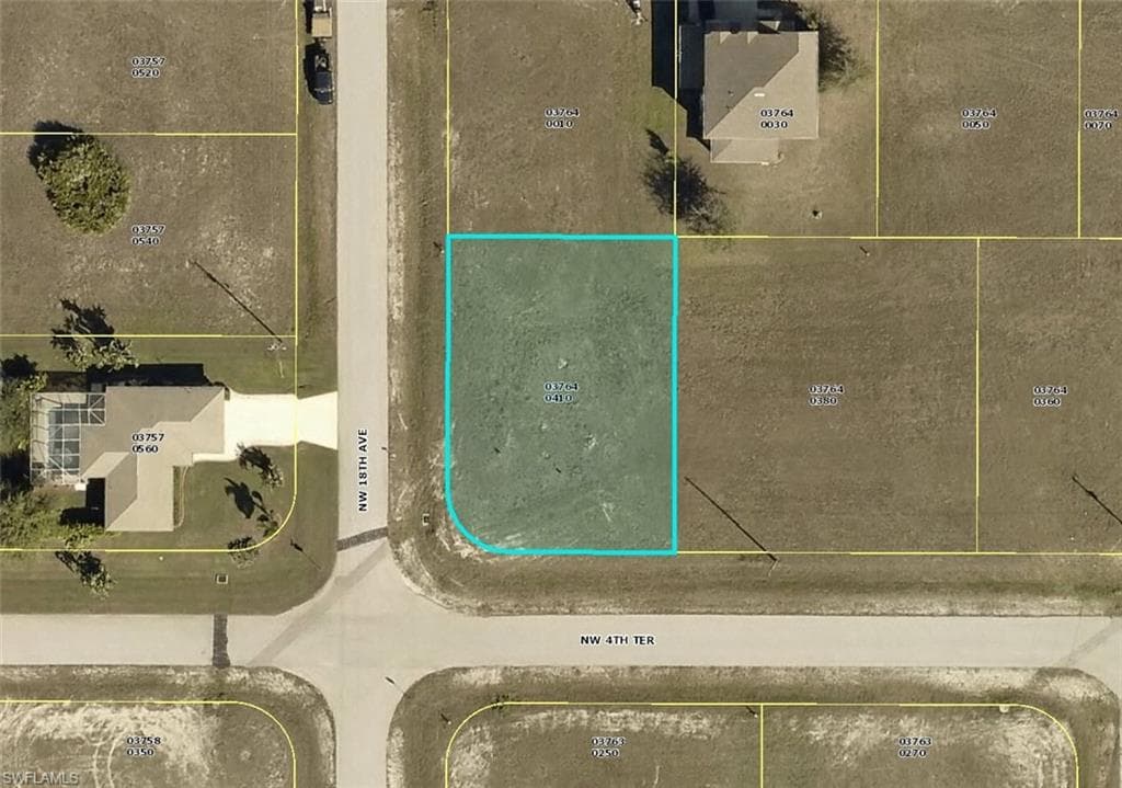 1727 NW 4th TER CAPE CORAL, FL 33993