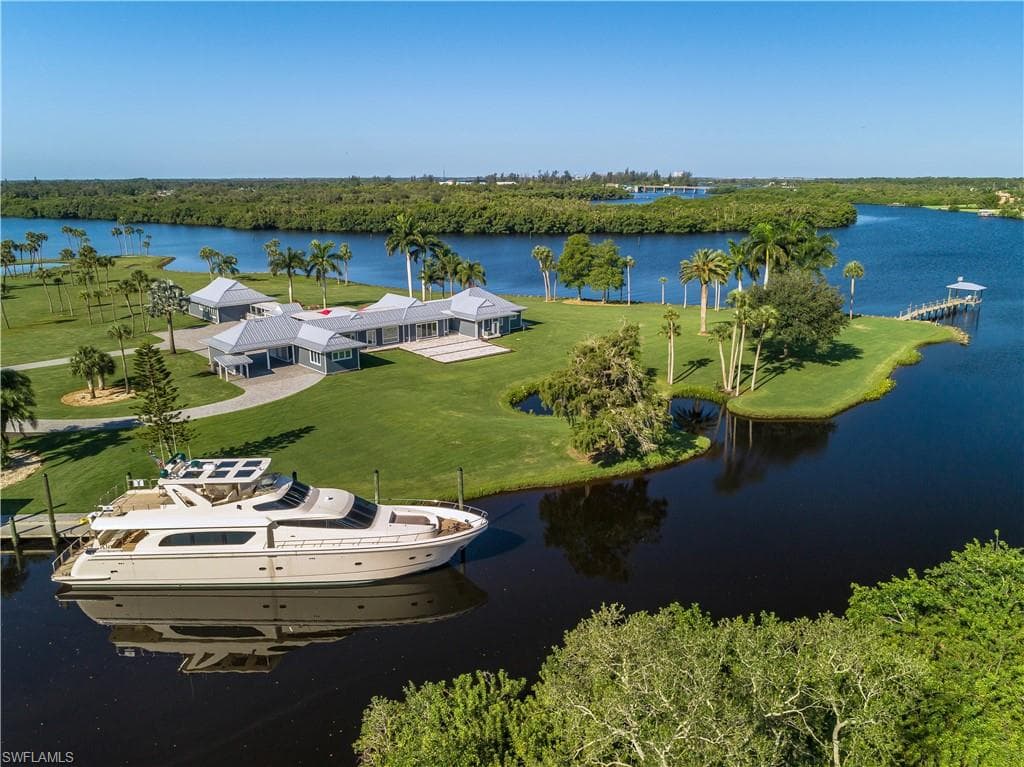 17891 Owl Creek DR ALVA, FL 33920
