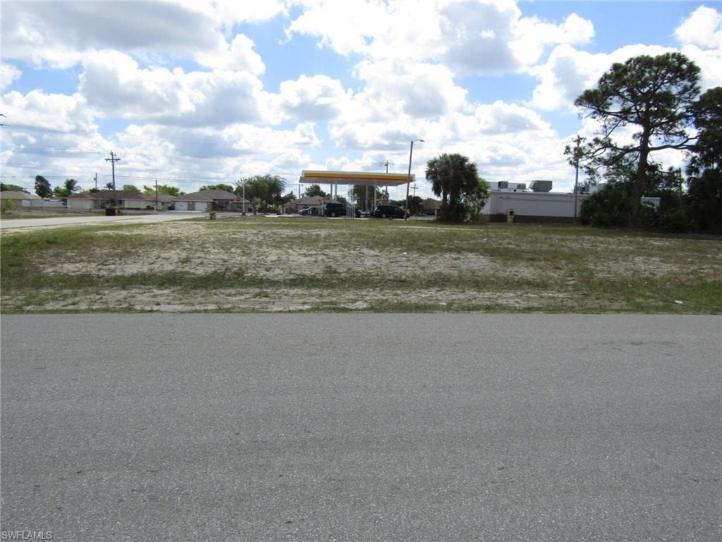3701-3709 SW 8th PL CAPE CORAL, FL 33914