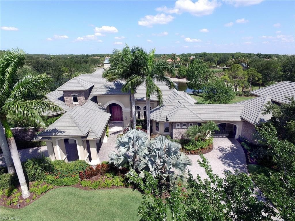 11515 Peregrine CT NAPLES, FL 34120