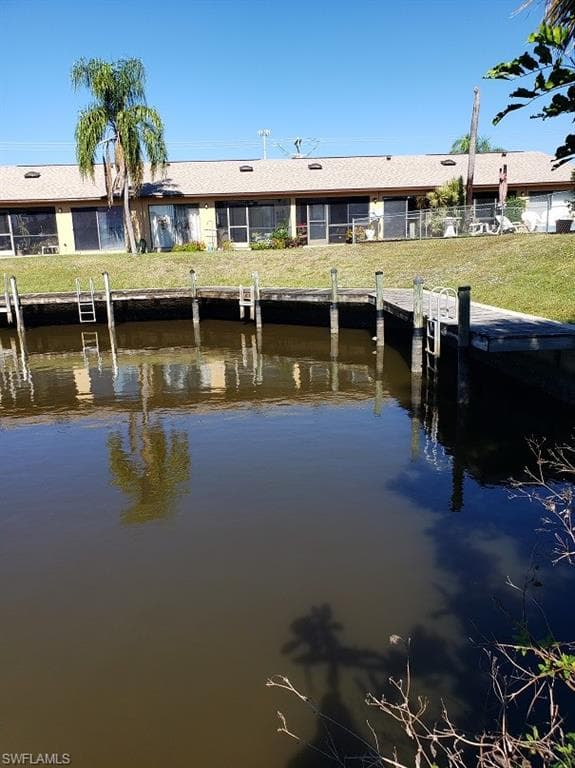 803 SW 40th TER CAPE CORAL, FL 33914