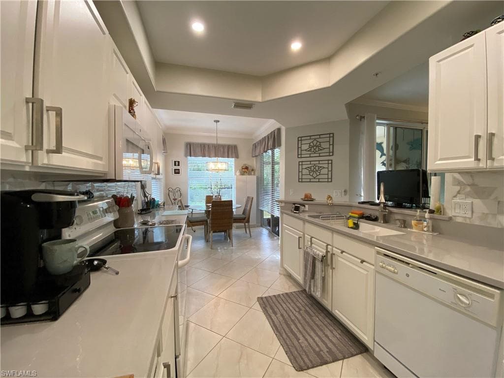 1455 Tiffany LN 107 NAPLES, FL 34105