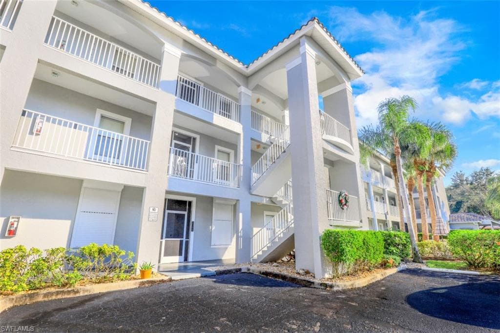 519 Roma CT 3-305 NAPLES, FL 34110