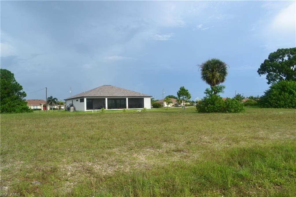 2202 NW 17th PL CAPE CORAL, FL 33993