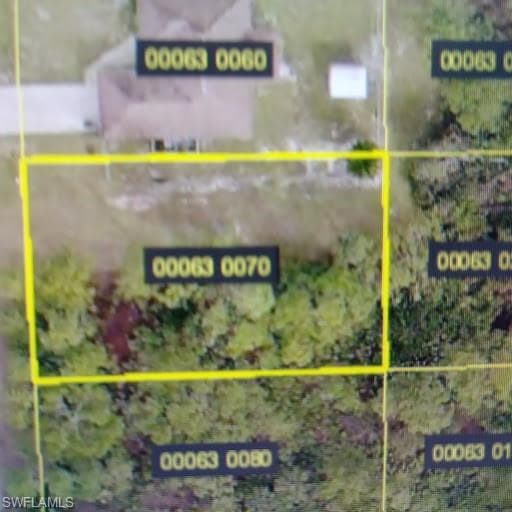 2012 Robert AVE ALVA, FL 33920