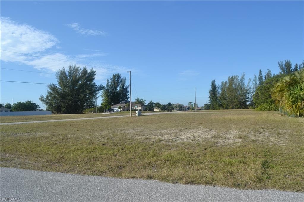 1800 NW 20th PL CAPE CORAL, FL 33993