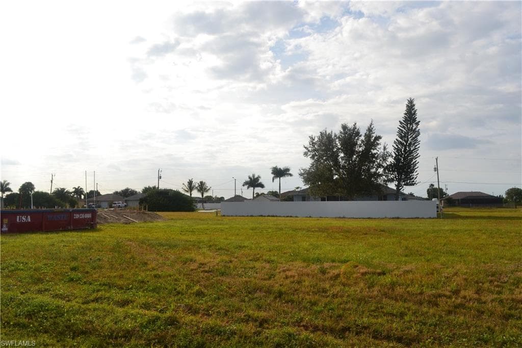 2240 NW 5th ST CAPE CORAL, FL 33993