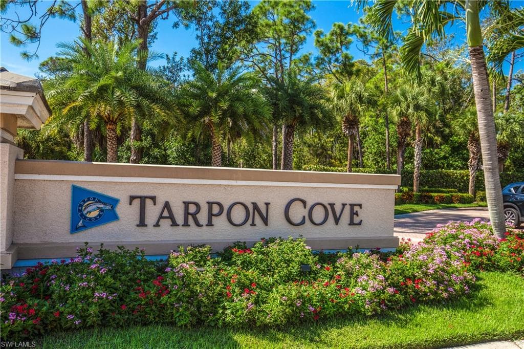 1015 Tarpon Cove DR 201 NAPLES, FL 34110