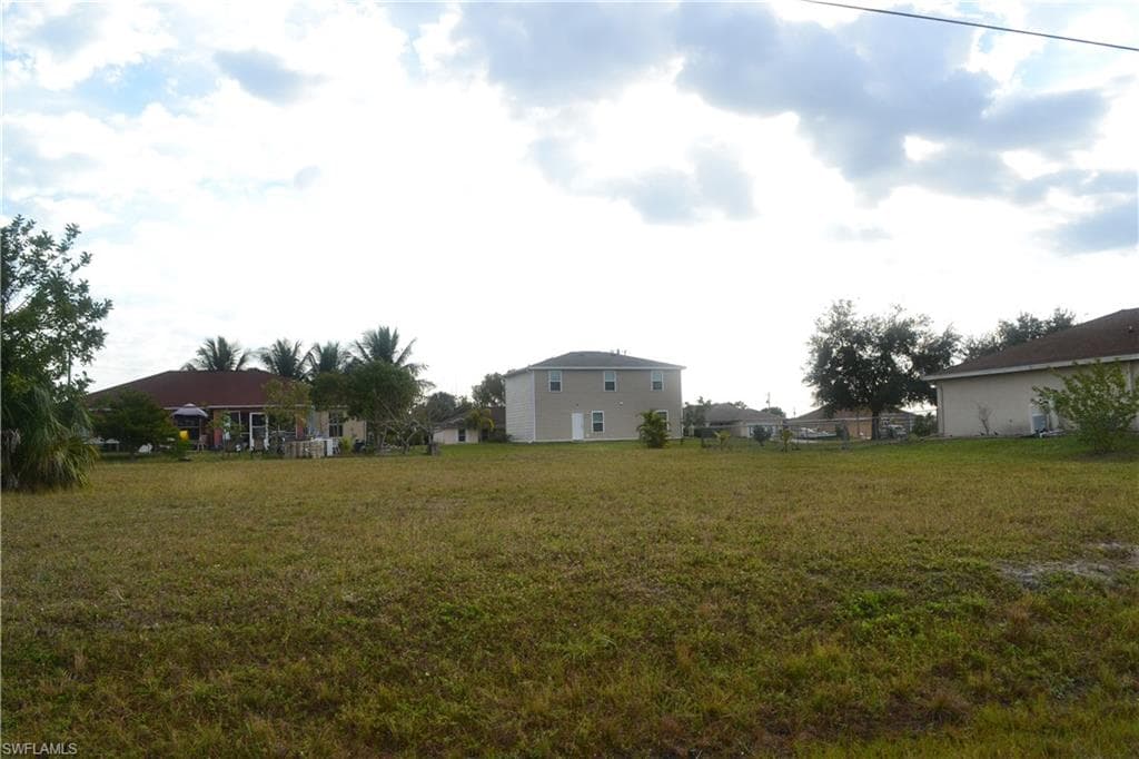 707 NW 18th AVE CAPE CORAL, FL 33993