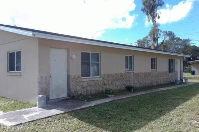 5546 6th AVE FORT MYERS, FL 33907