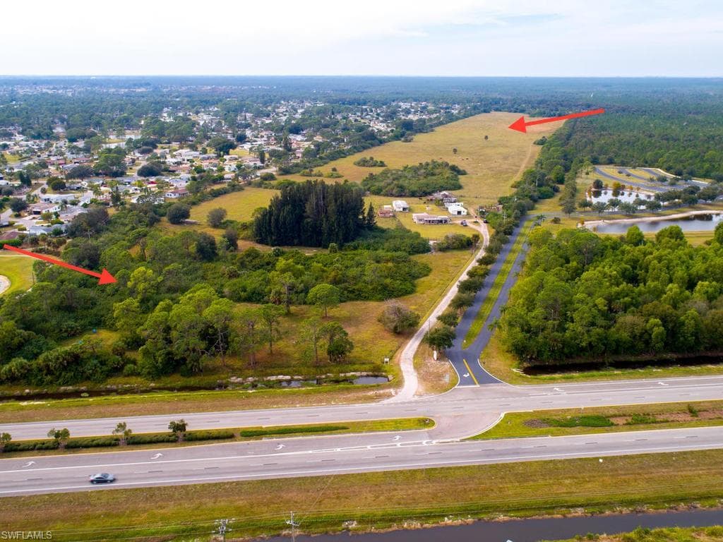 10031 French Creek LN NORTH FORT MYERS, FL 33903