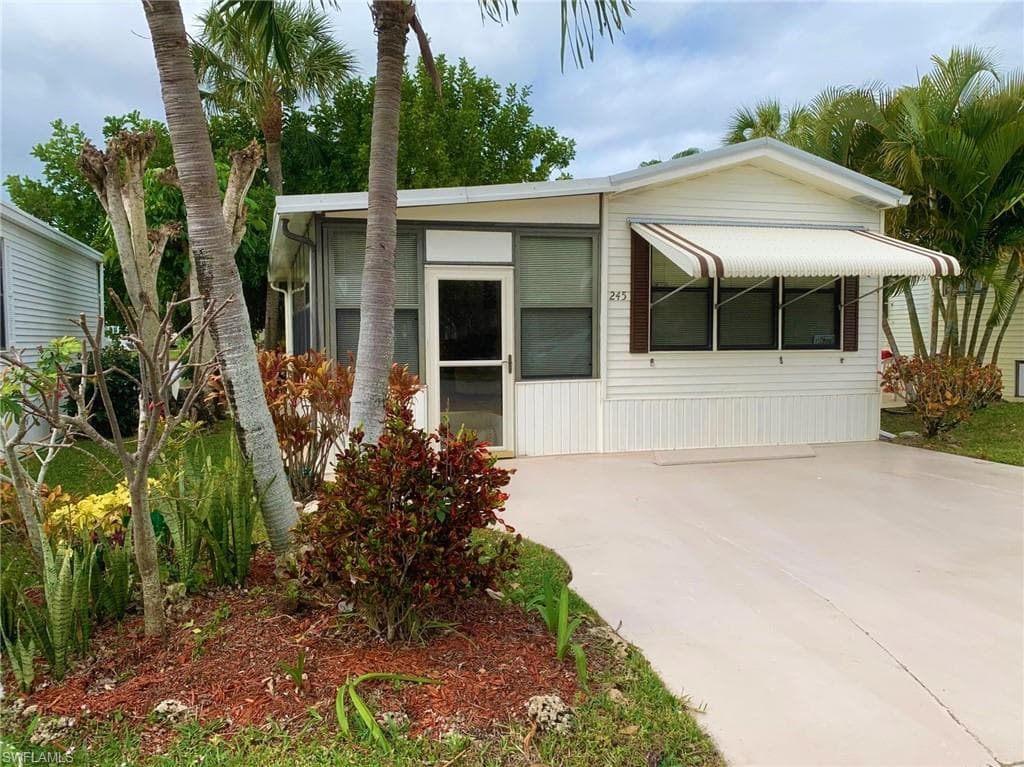 245 Imperial Wilder BLVD 245 NAPLES, FL 34114
