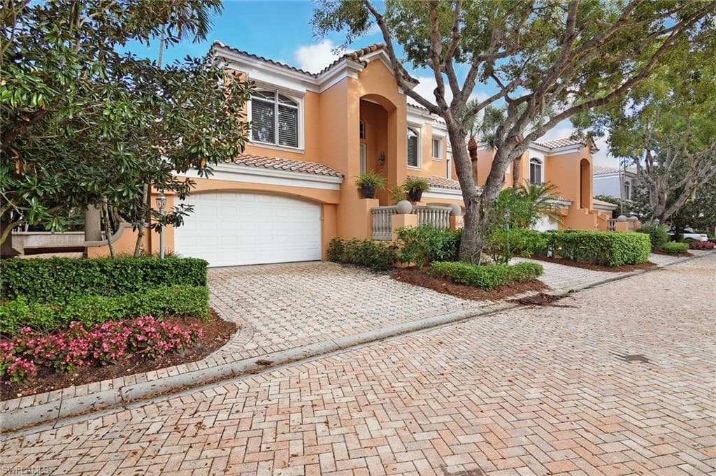 645 Via Mezner 8-801 NAPLES, FL 34108