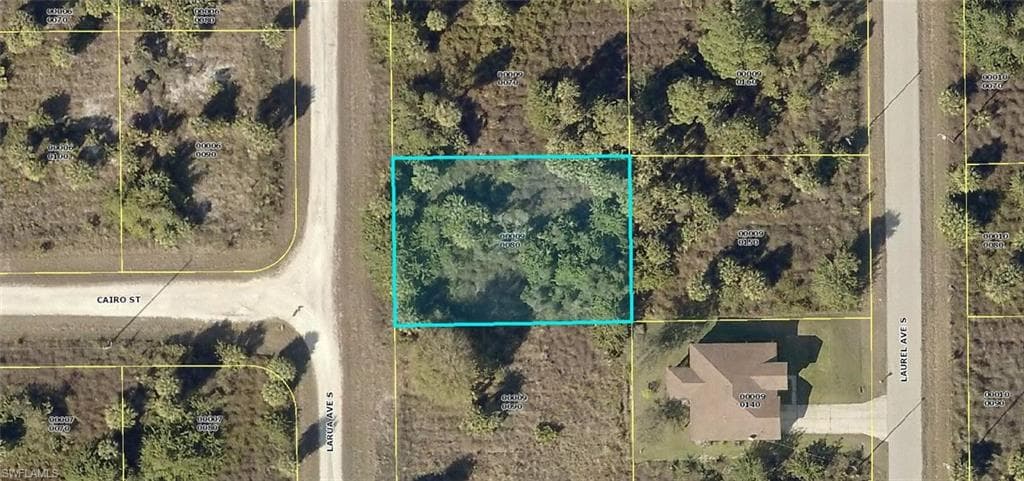 327 Larua AVE S LEHIGH ACRES, FL 33974