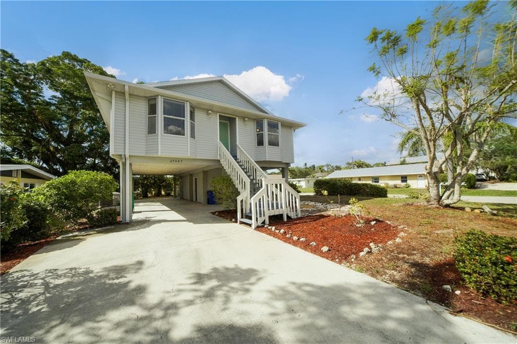 27647 Franklin ST BONITA SPRINGS, FL 34134