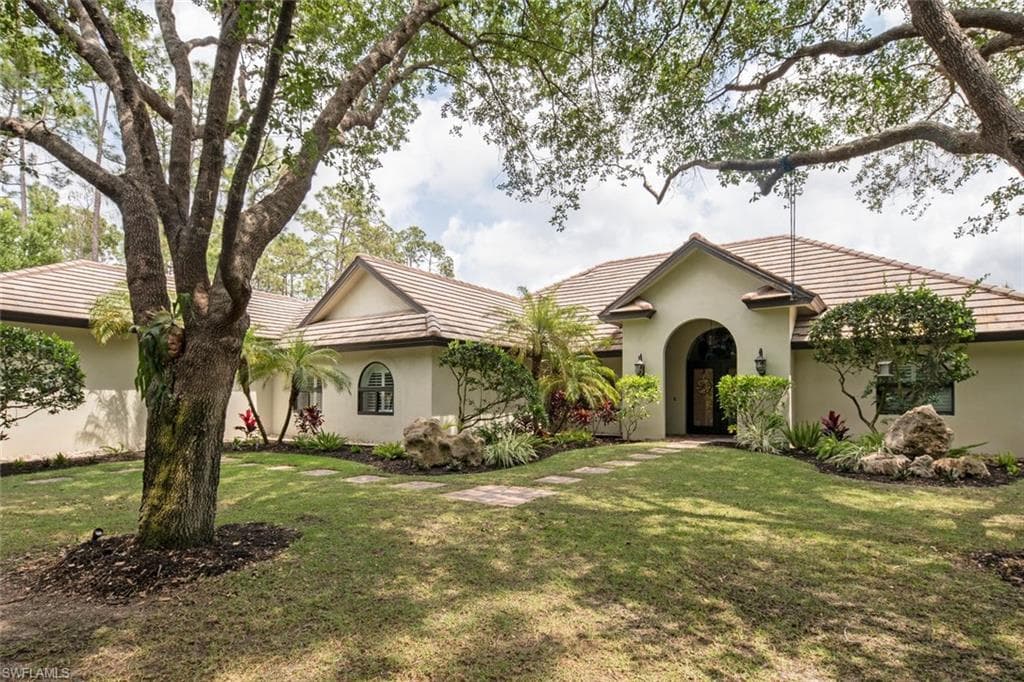 436 Corbel DR NAPLES, FL 34110