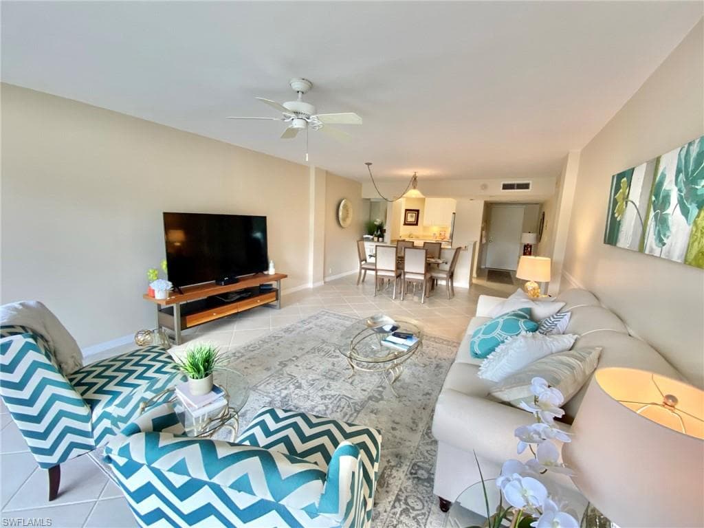 1 Bluebill AVE 204 NAPLES, FL 34108