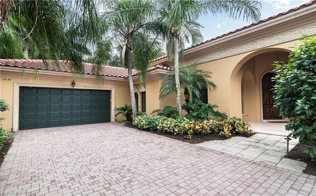 2638 Trillium WAY NAPLES, FL 34105