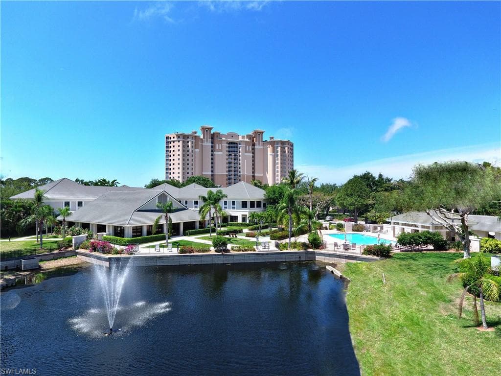900 Arbor Lake DR 9-307 NAPLES, FL 34110