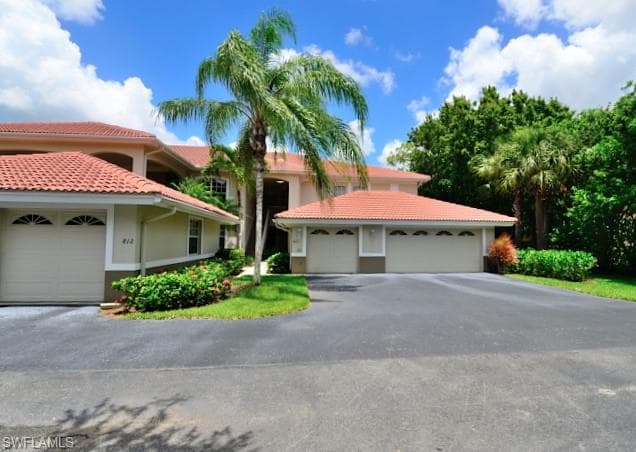 8085 Celeste DR 821 NAPLES, FL 34113