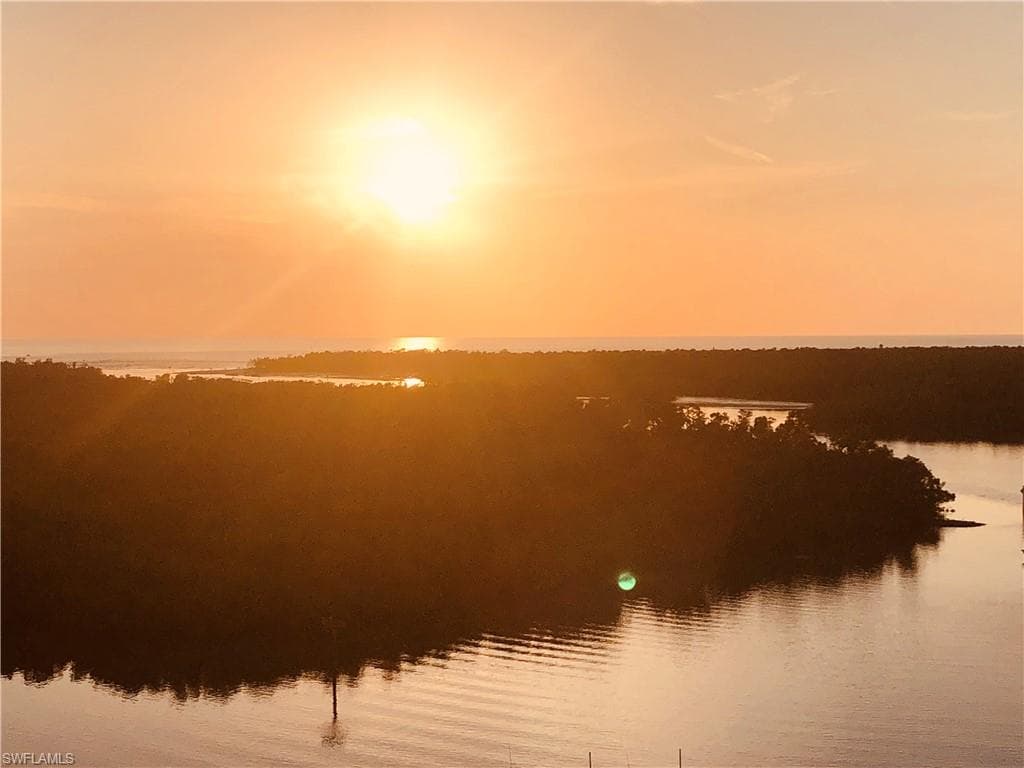 13105 Vanderbilt DR 808 NAPLES, FL 34110