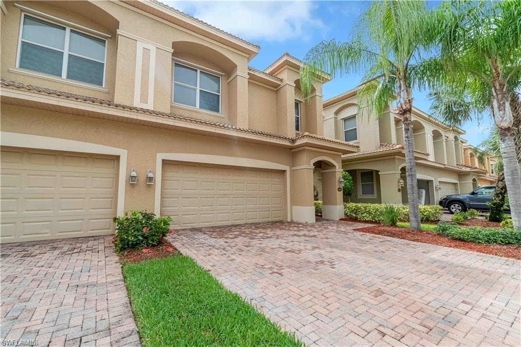 20486 Larino LOOP ESTERO, FL 33928