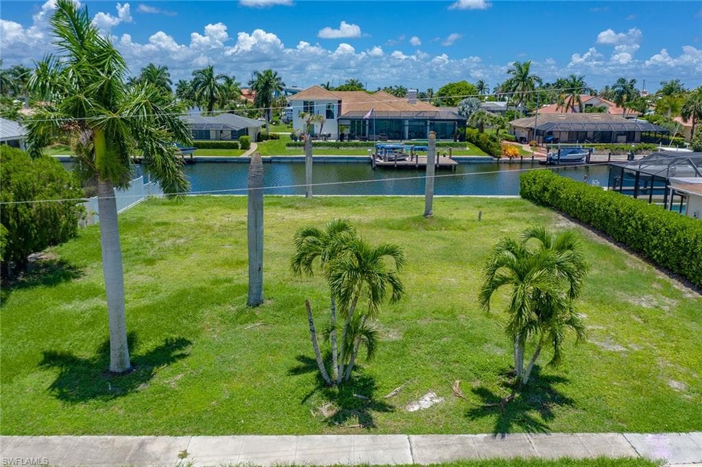 839 Chestnut CT MARCO ISLAND, FL 34145