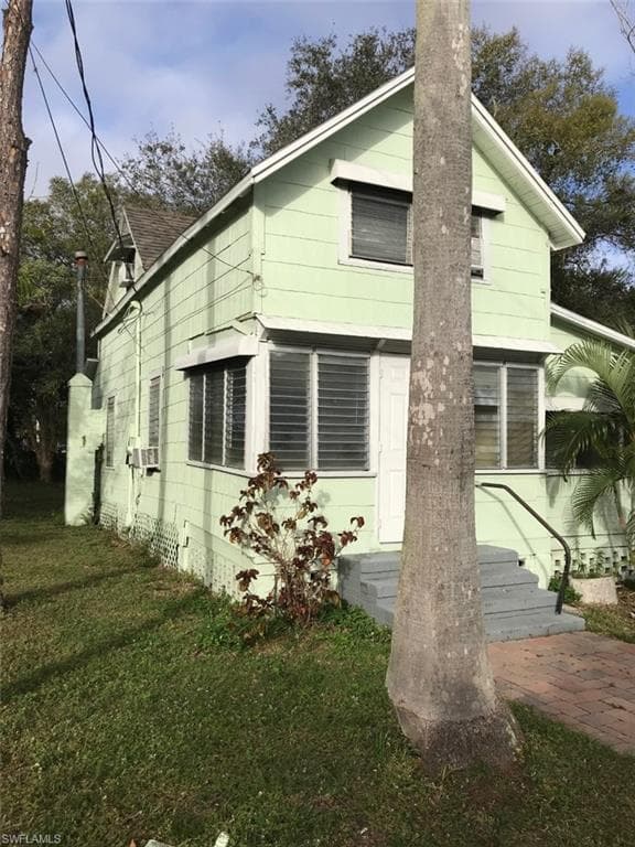 1538 High ST FORT MYERS, FL 33916