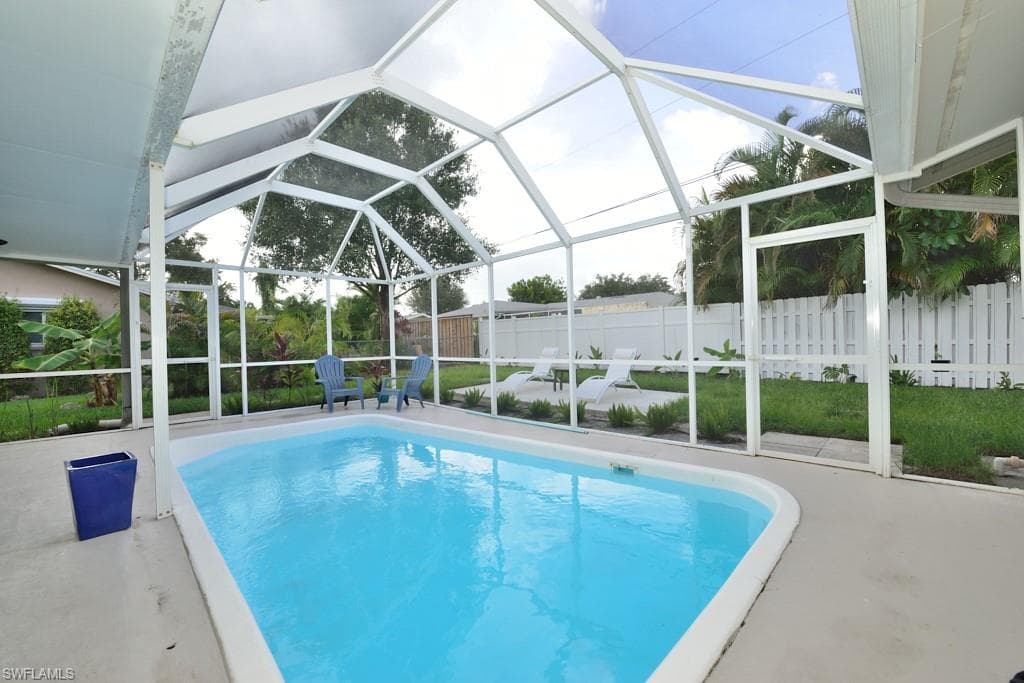 1363 Woodridge AVE NAPLES, FL 34103
