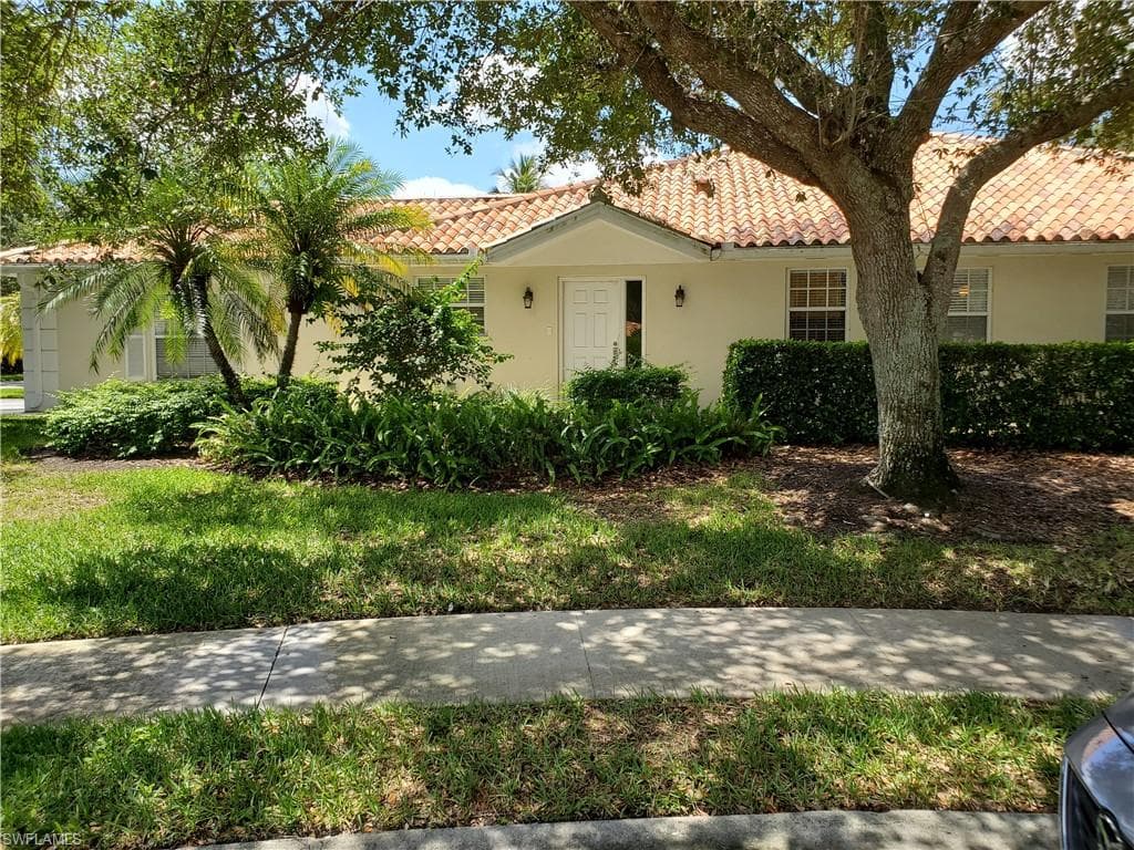 4537 Paseo Avila CT NAPLES, FL 34109
