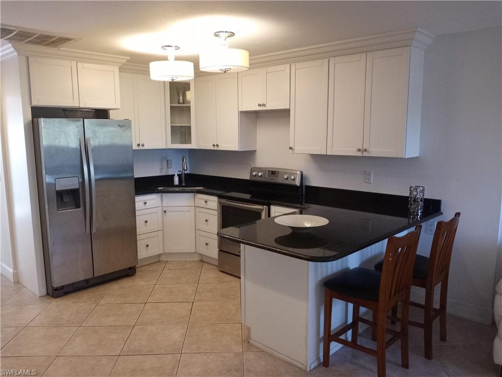2264 Curtis ST NAPLES, FL 34112
