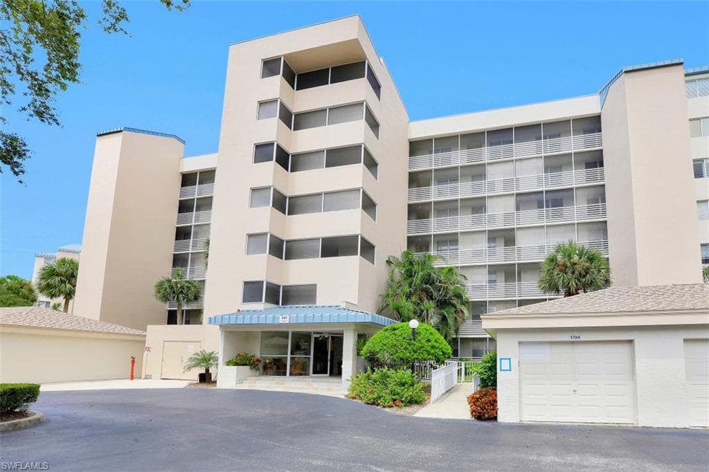 285 Naples Cove DR 1106 NAPLES, FL 34110