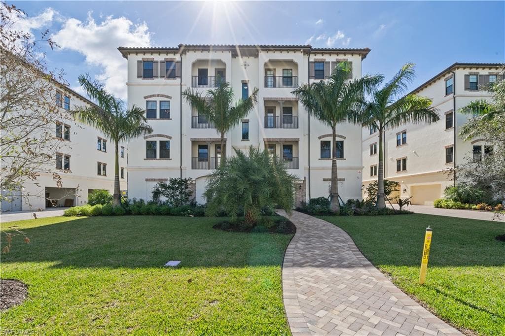 16360 Viansa WAY 8-101 NAPLES, FL 34110