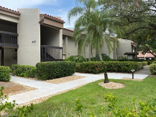4220 Steamboat BEND 201 FORT MYERS, FL 33919