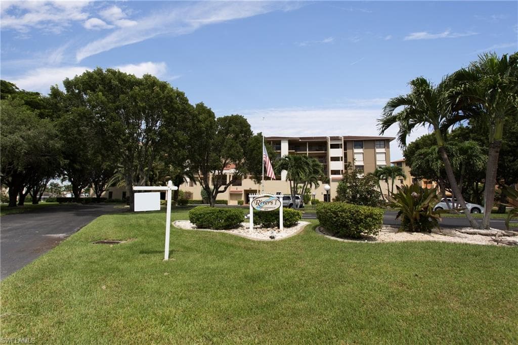 4013 SE 20th PL 401 CAPE CORAL, FL 33904