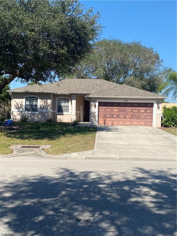 843 Grove DR NAPLES, FL 34120