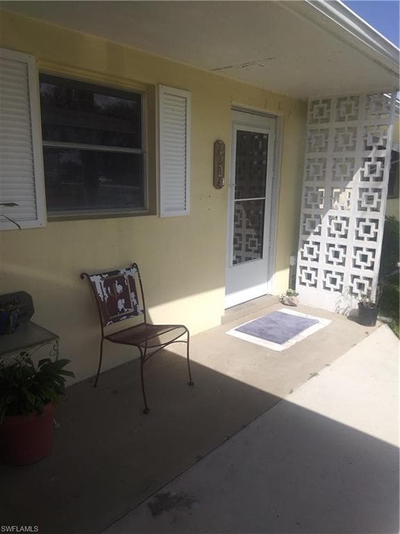 2204 E 5th ST LEHIGH ACRES, FL 33936