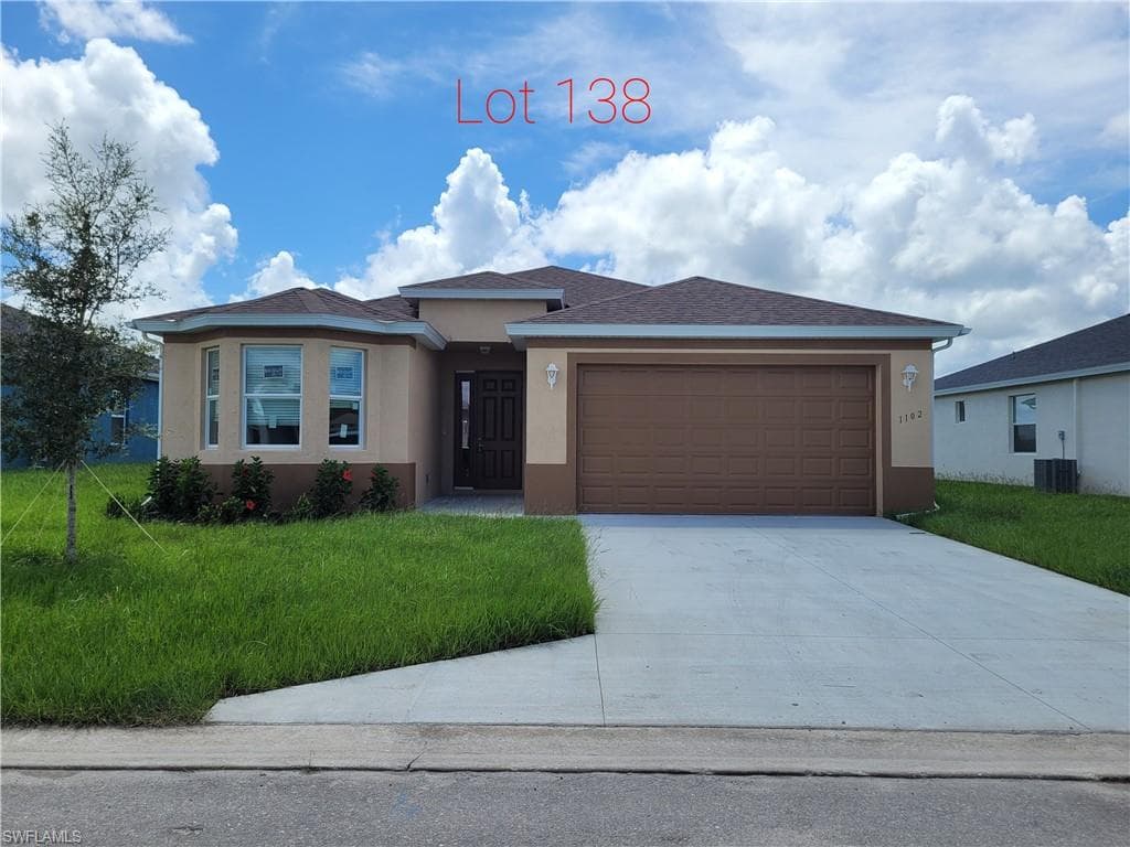 1102 Jackson CT IMMOKALEE, FL 34142