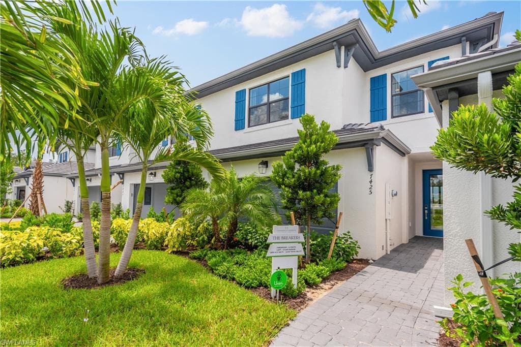 7545 Carnegie WAY NAPLES, FL 34119