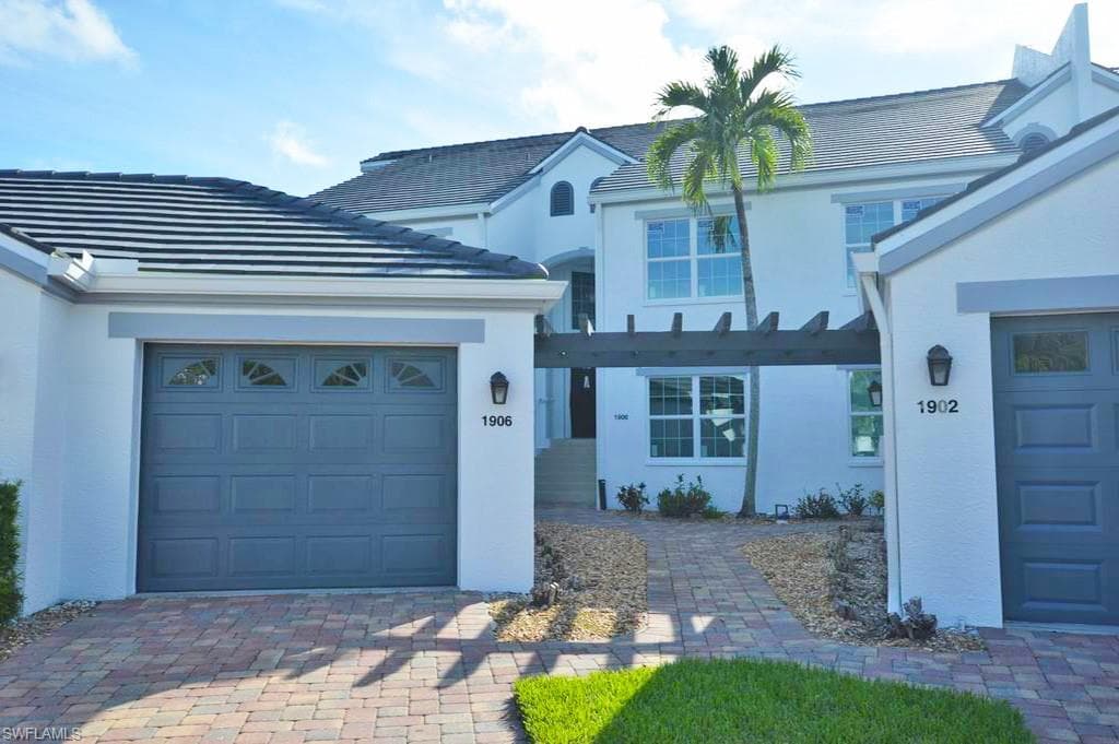 5923 Sand Wedge LN 1906 NAPLES, FL 34110