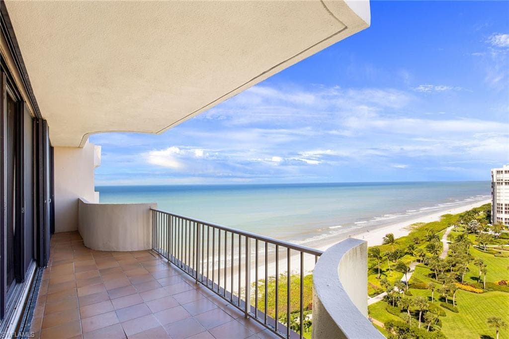 4005 Gulf Shore BLVD N PH 5 NAPLES, FL 34103