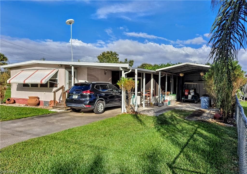 1021 Blue Heron LN MOORE HAVEN, FL 33471
