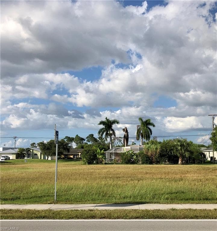 2005 Savona PKY W CAPE CORAL, FL 33914