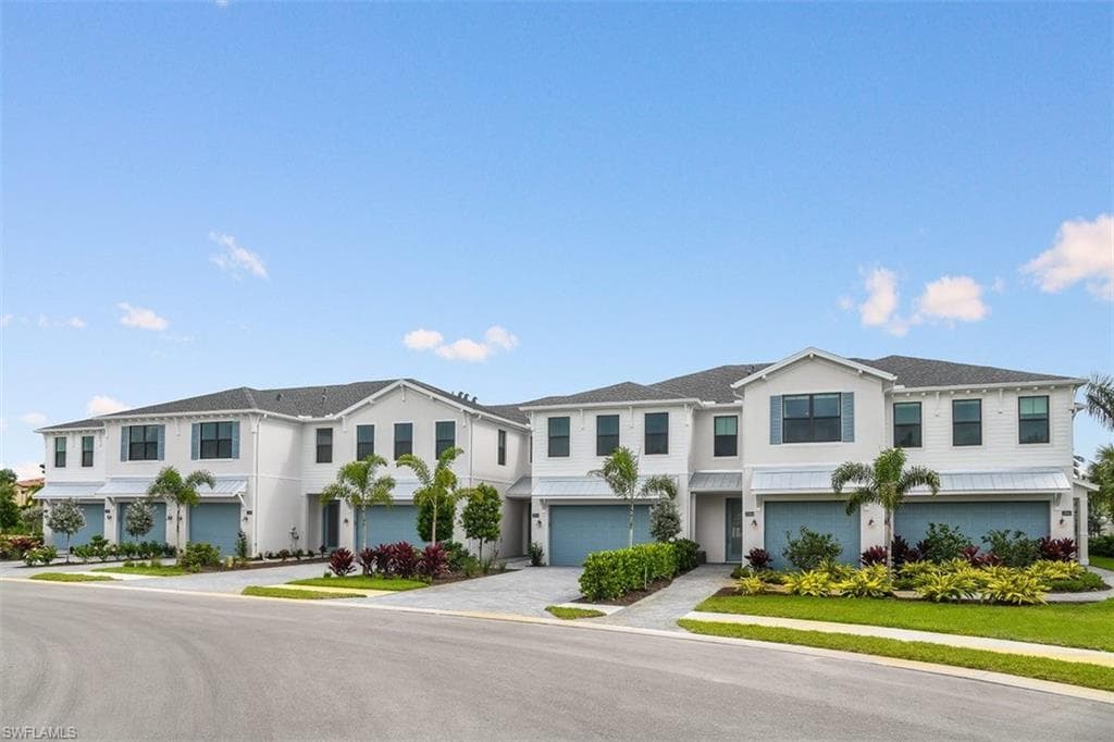 13075 Pembroke DR NAPLES, FL 34105