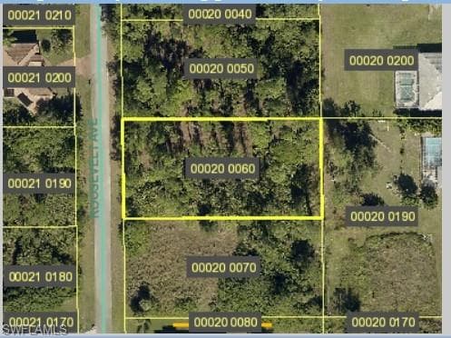 912 Roosevelt AVE LEHIGH ACRES, FL 33936