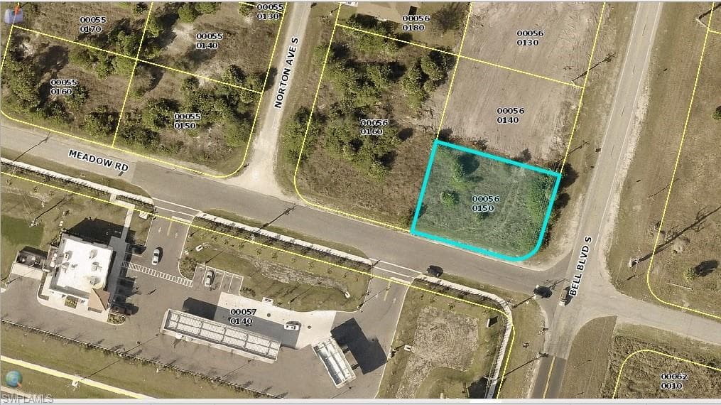 1064 Bell BLVD S LEHIGH ACRES, FL 33974