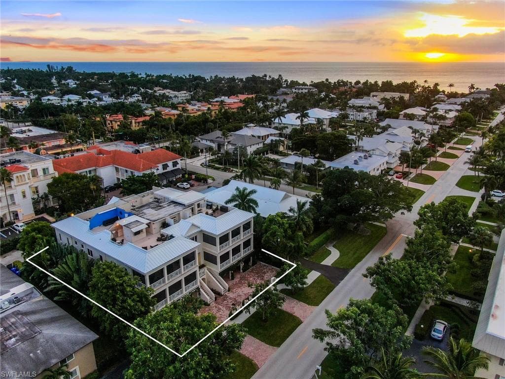 350 4th AVE S 3 NAPLES, FL 34102